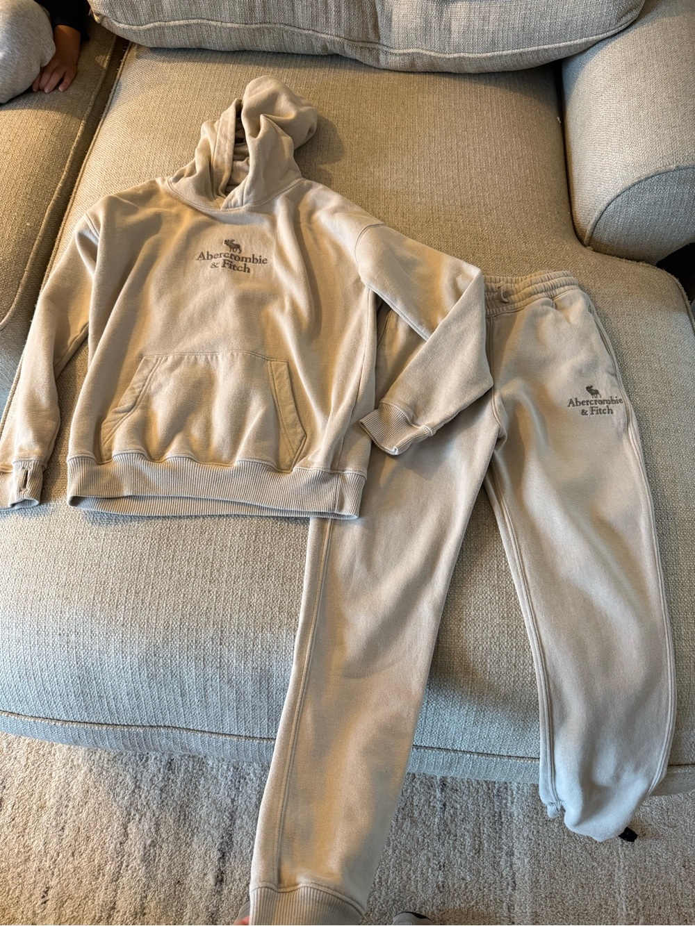 Abercrombie & Fitch Boys Hoodie Jogger Sweat Set Beige Size 11/12